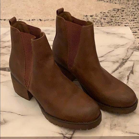 MIA Shoes - MIA Brown Chelsea Boots - size 10.